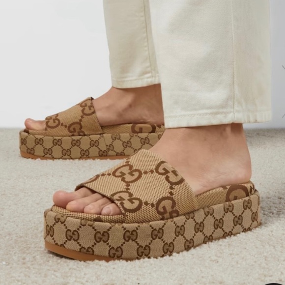 Gucci Authentic Macro GG Canvas Camel Ebony Platform Slide Sandal - Picture 2 of 12